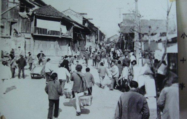 圖1：銅仁主城區(qū)舊景。銅仁日報社資料圖片.jpg